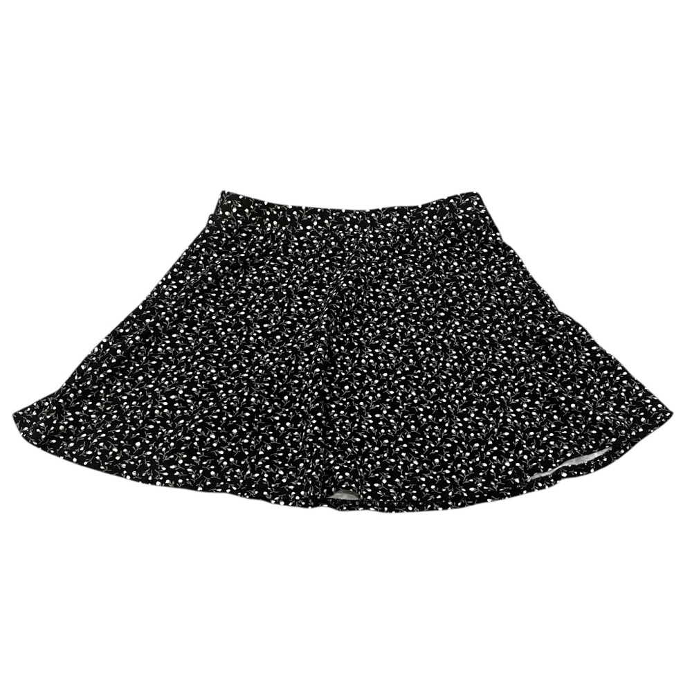 Forever 21 Black Floral Mini Skirt Women’s Size M